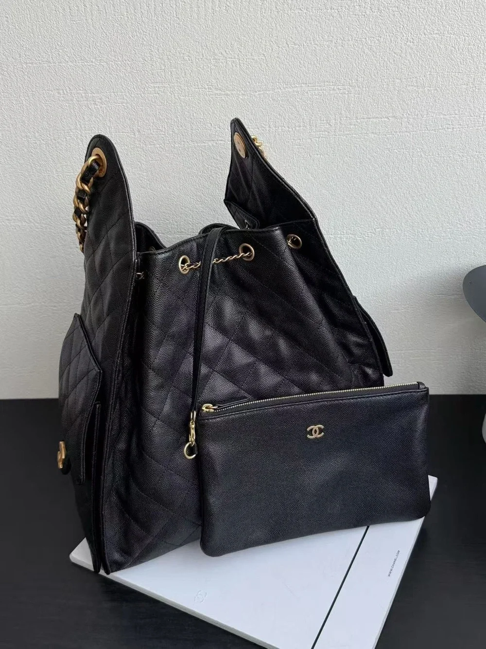 CHANEL classic 25